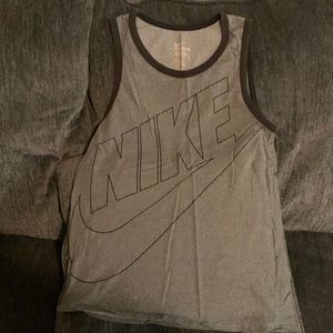 REDUCED….Men’s medium Nike tank top